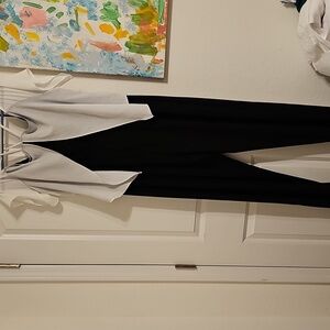 Elegant Black and White Jumpsuit Size Xl